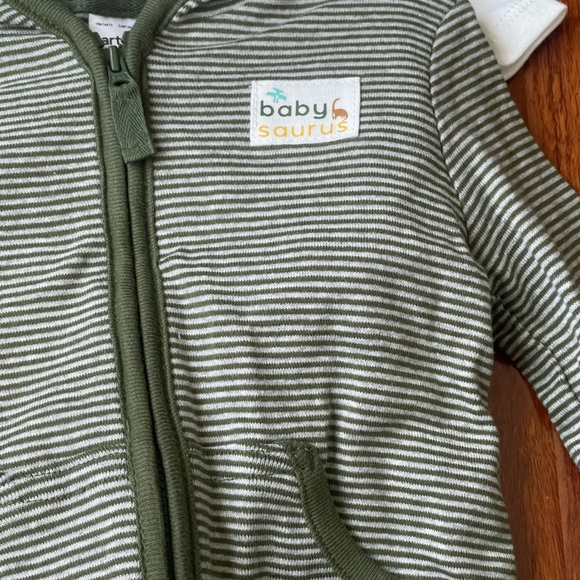 Carter’s 12 months Baby boy 3 pieces set - Picture 3 of 8